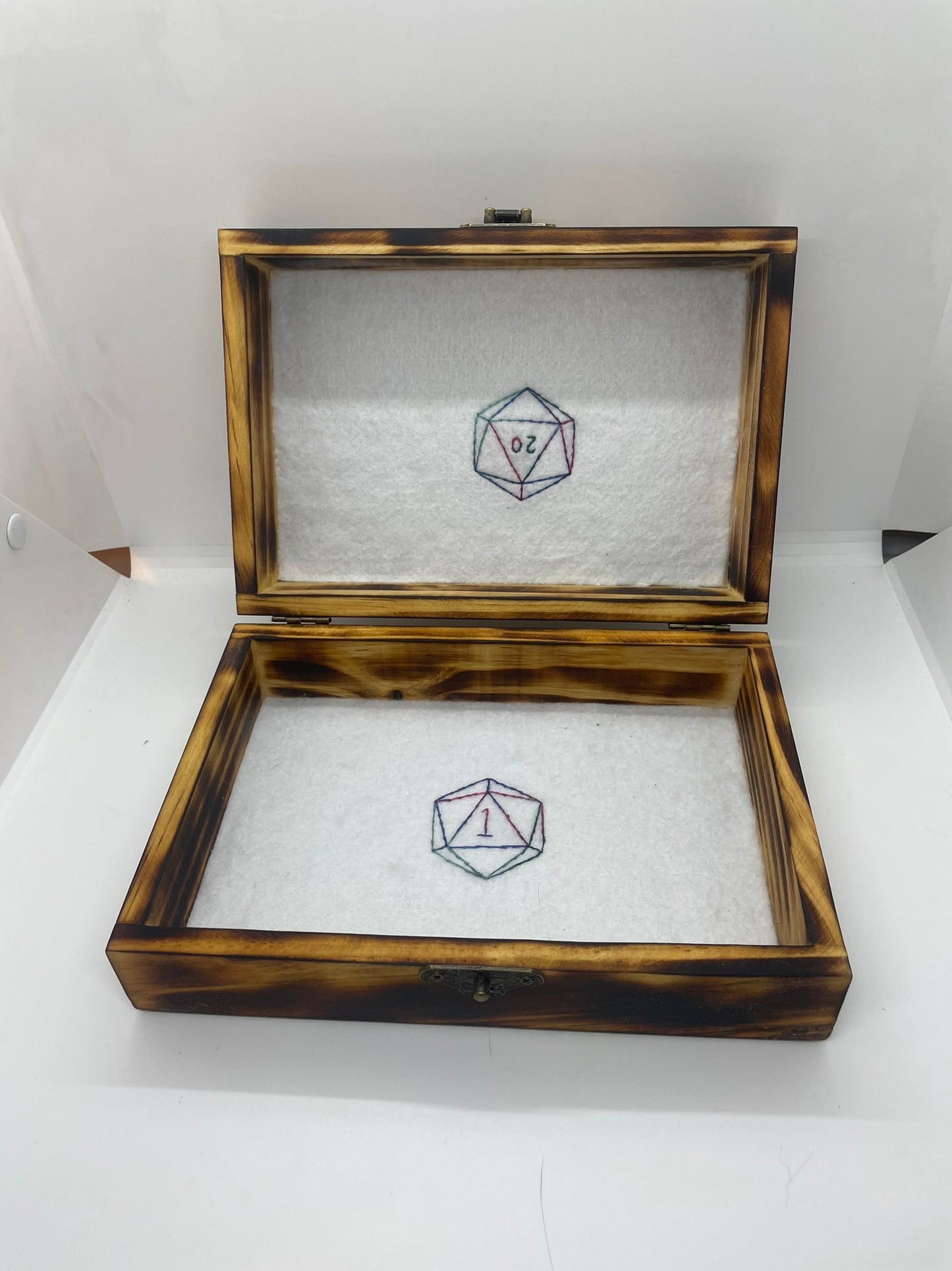 Small Dice Box